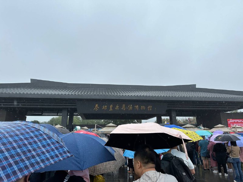 D4 兵马俑 长恨歌今天一早就过来这边了,今天晚上也是直接住在华清宫附近的酒店