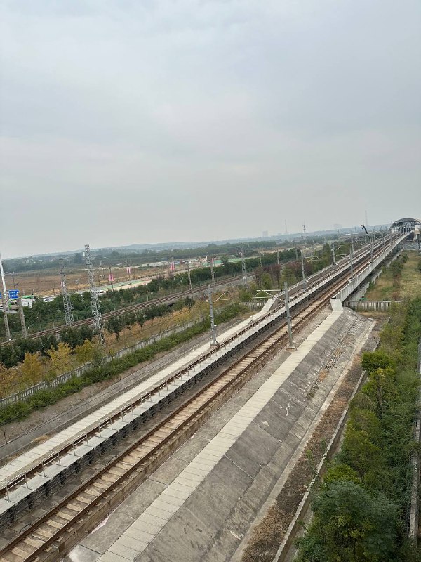 D1 陕西历史博物馆秦汉馆当我说一个博物馆无聊的时候,那它是真的无聊吗?错误的,当你带一个现充去漫展