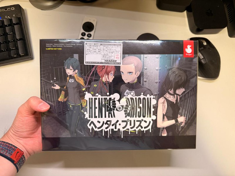 到手了,拆开包装后真是让我笑到了😂(这也太素了吧)谢谢那个晚我两天去 TRADER 的同学,帮我带回来了~~#HENPRI #Galgame到手了,拆开包装后真是让我笑到了😂(这也太素了吧)谢谢那个晚我两天去 TRADER 的同学,帮我带回来了~~#HENPRI #Galgame