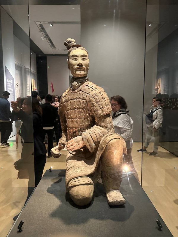 D4 兵马俑 长恨歌今天一早就过来这边了,今天晚上也是直接住在华清宫附近的酒店