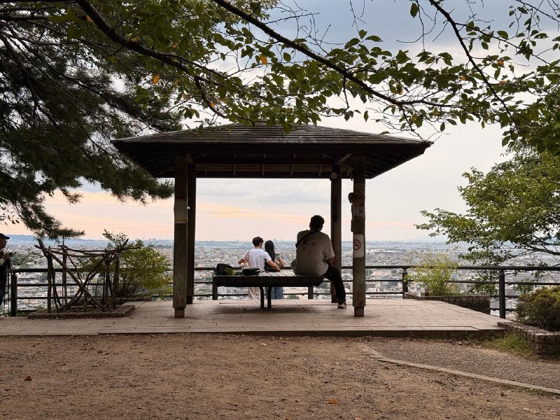 D4 宇治 - 抹茶 - 凤凰堂平等院 - 京吹巡礼这天来到宇治,总算是第一个稍微远离市区的地方了,非常安静,感觉能听到自己的心跳了