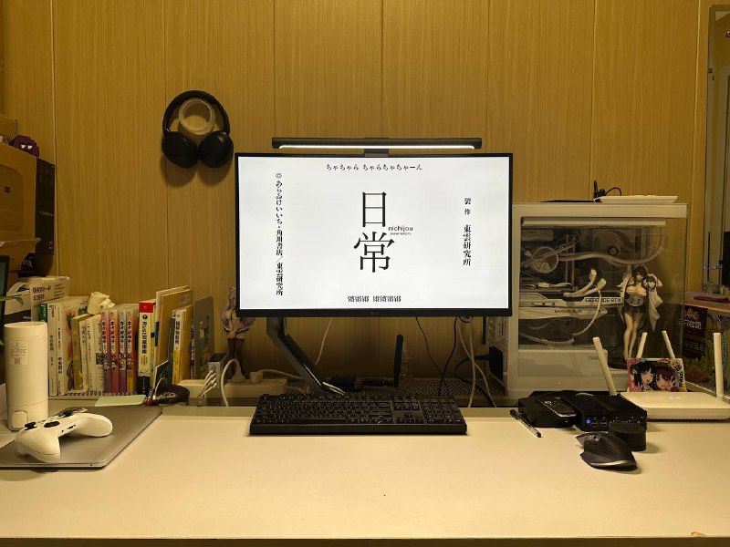 坐在这桌前,就会拿到一个「理性蒸发」的 BUFF #记录生活需要有照片